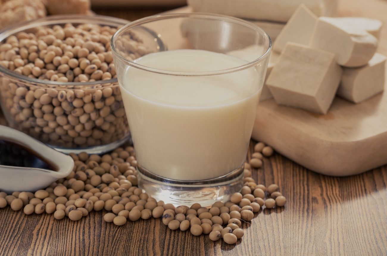 Soy Milk Benefits, Side Effects & Flavouring Recipes cult.fit